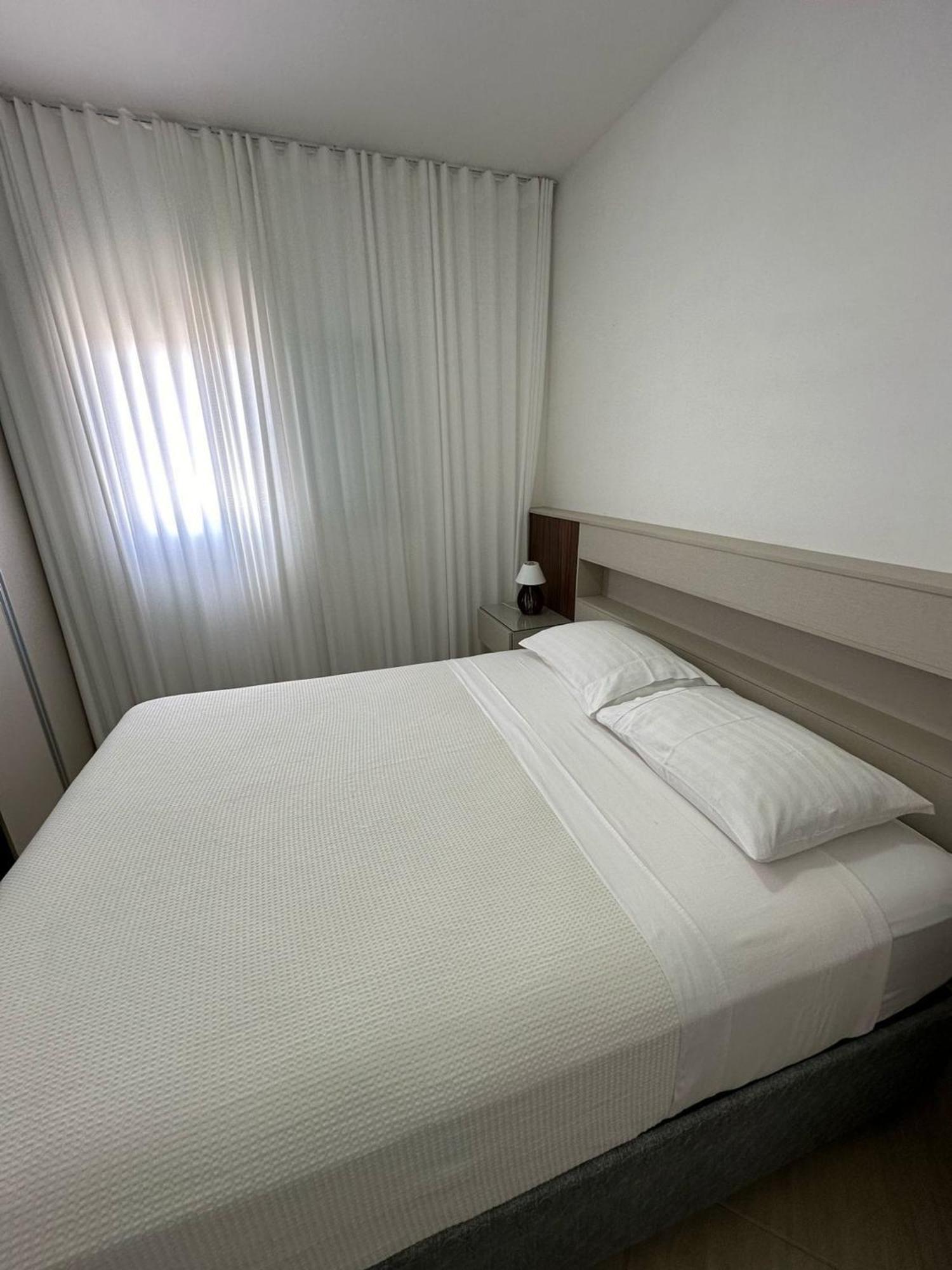 Residencial 04 Monte Carlo Em Sao Roqueアパートメント エクステリア 写真